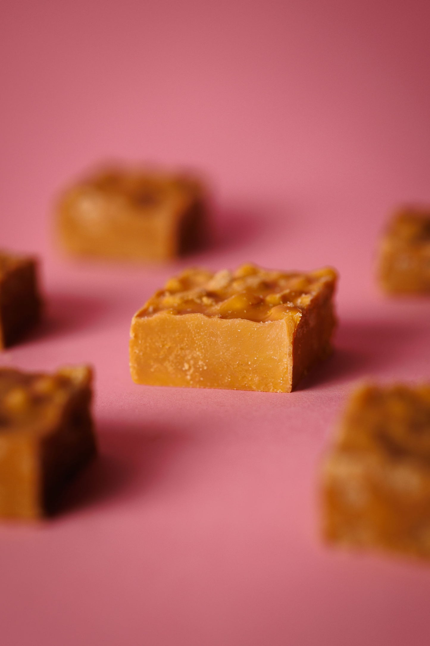 Cremini cioccolato gold e arachidi